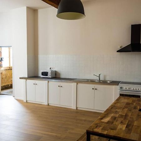 Apartment In Hyper Center - 3 Bedrooms Arles Bagian luar foto